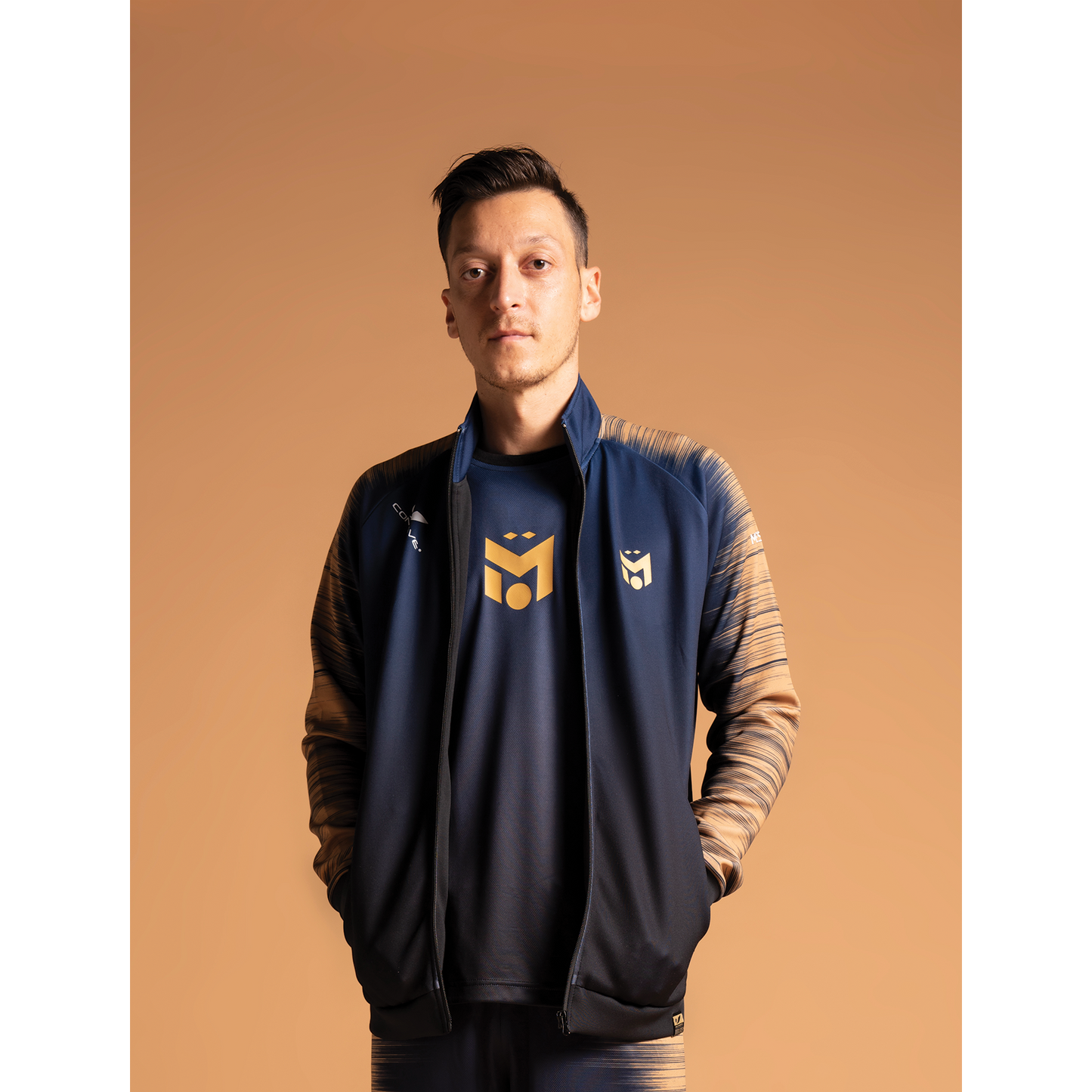 M10 Performance Tracksuit 01 - Elementa