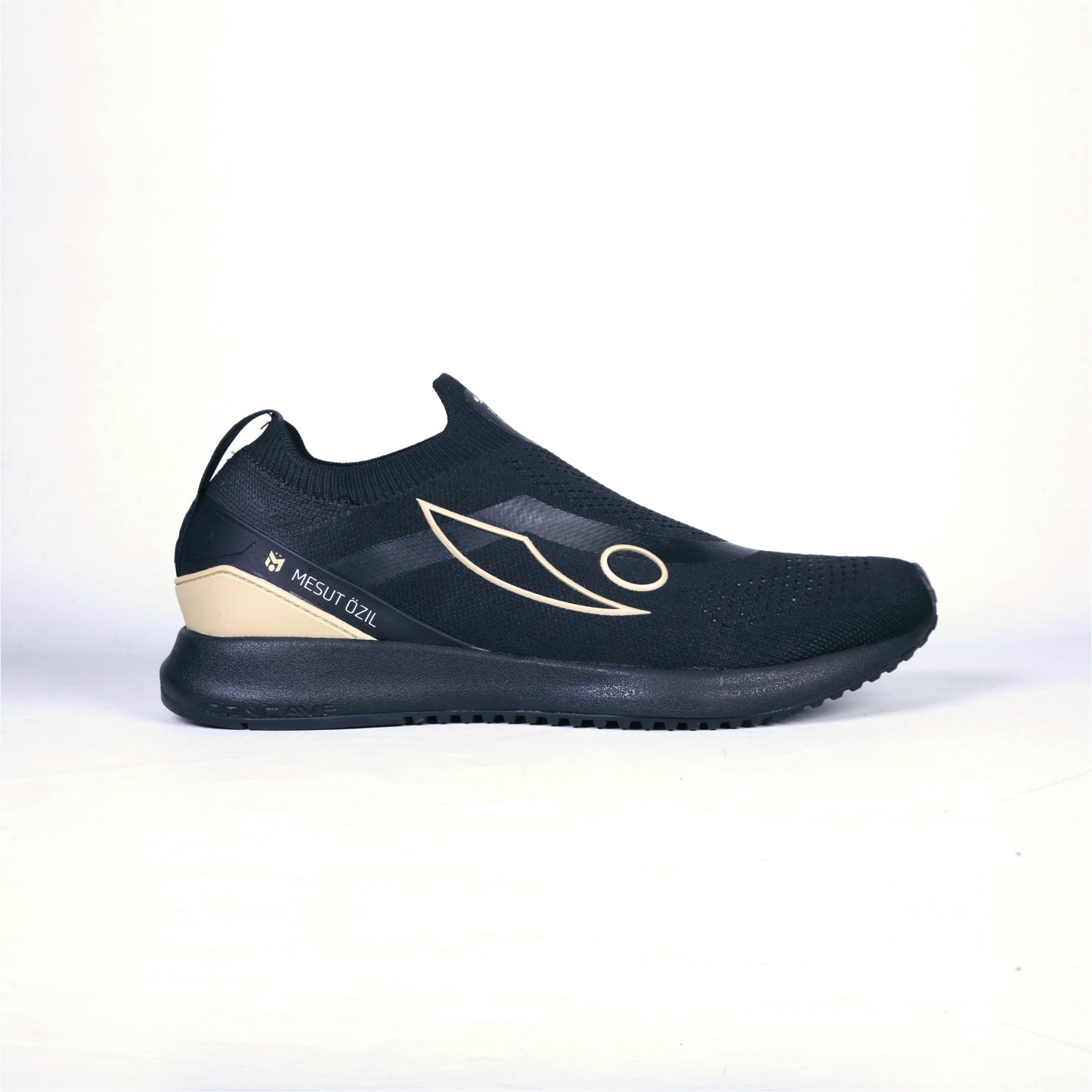 M10 Volker Run - Black