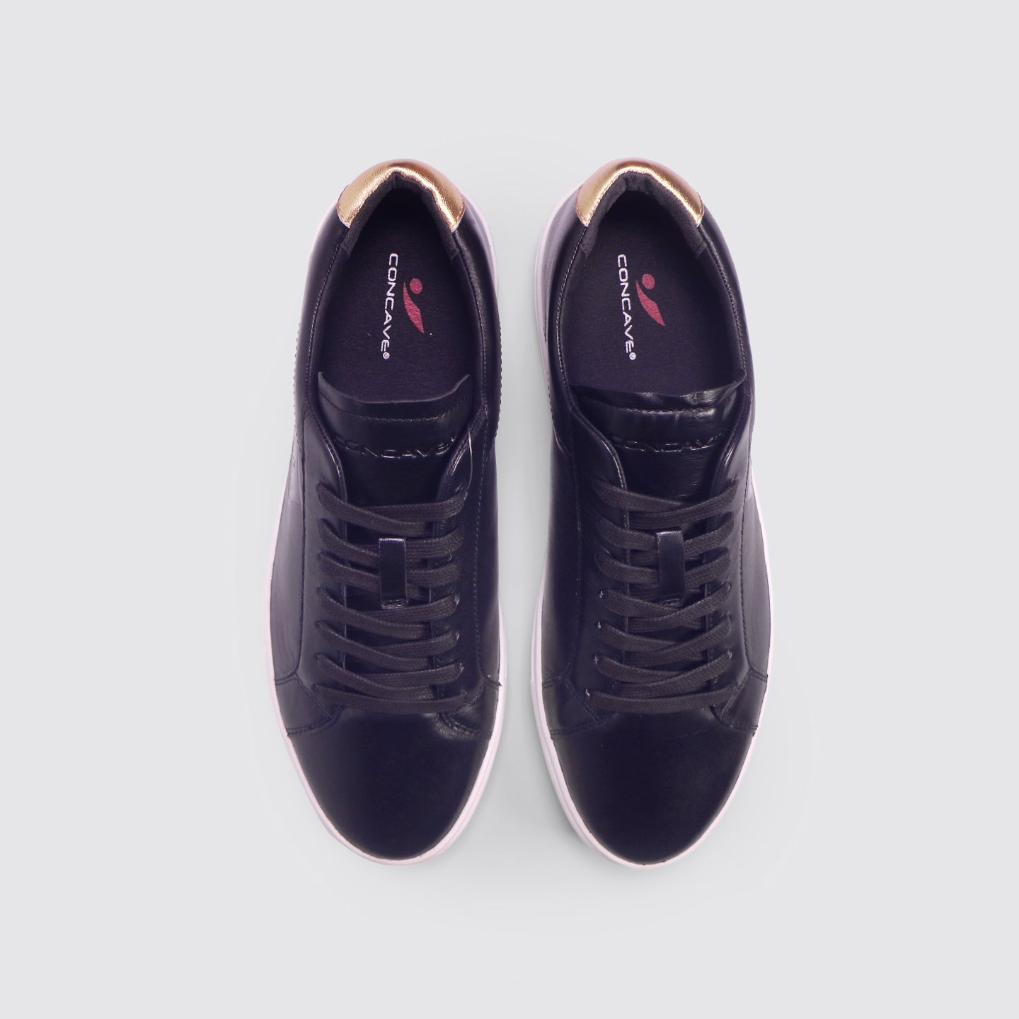 Santos - Black / Gold