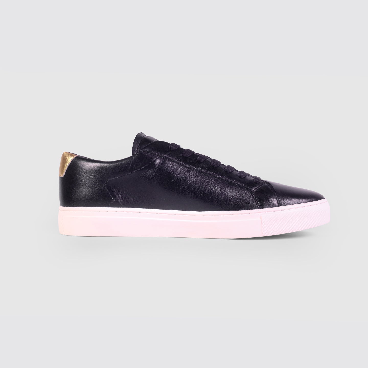 Santos - Black / Gold